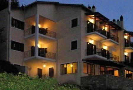 Amadriades Kalavryta Exterior photo