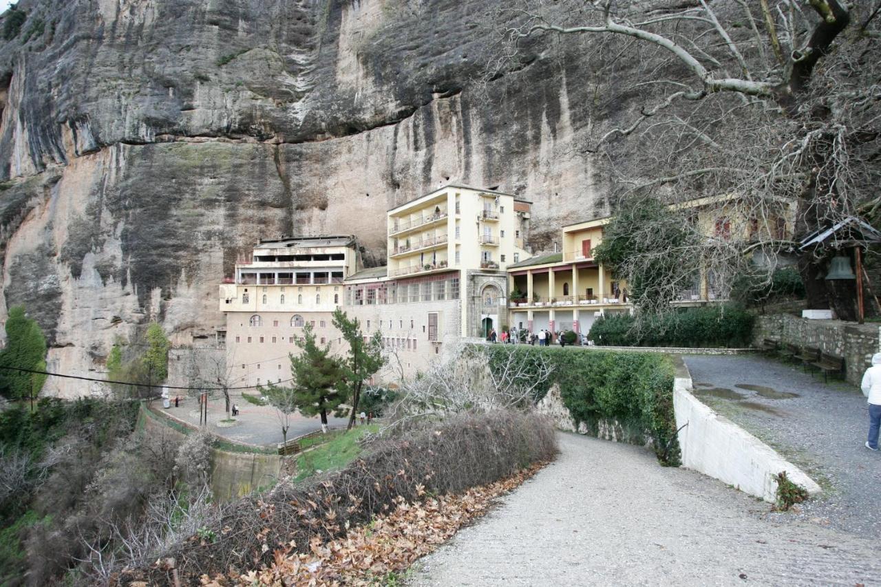 Amadriades Kalavryta Exterior photo