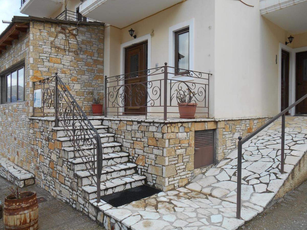 Amadriades Kalavryta Exterior photo
